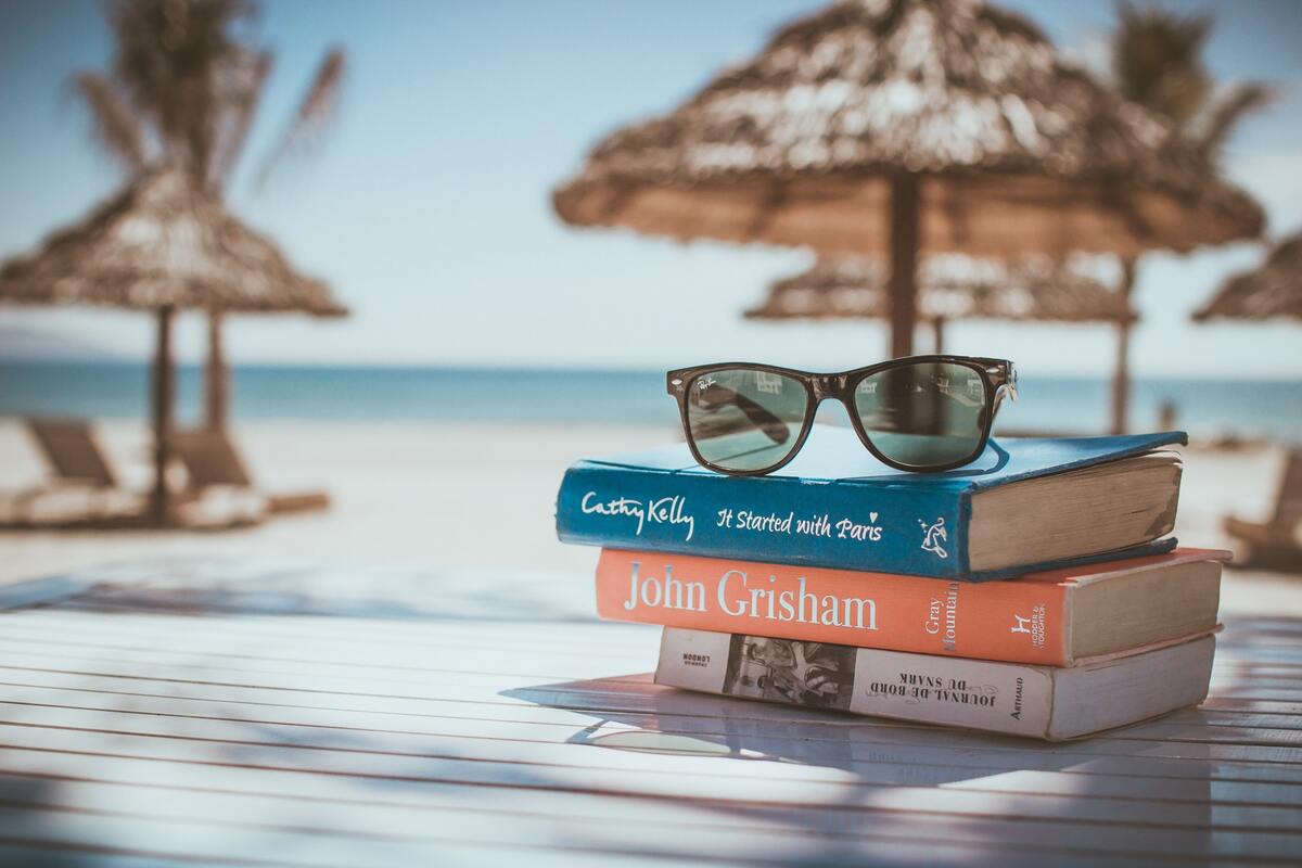 море, пляж, песок, океан, книги