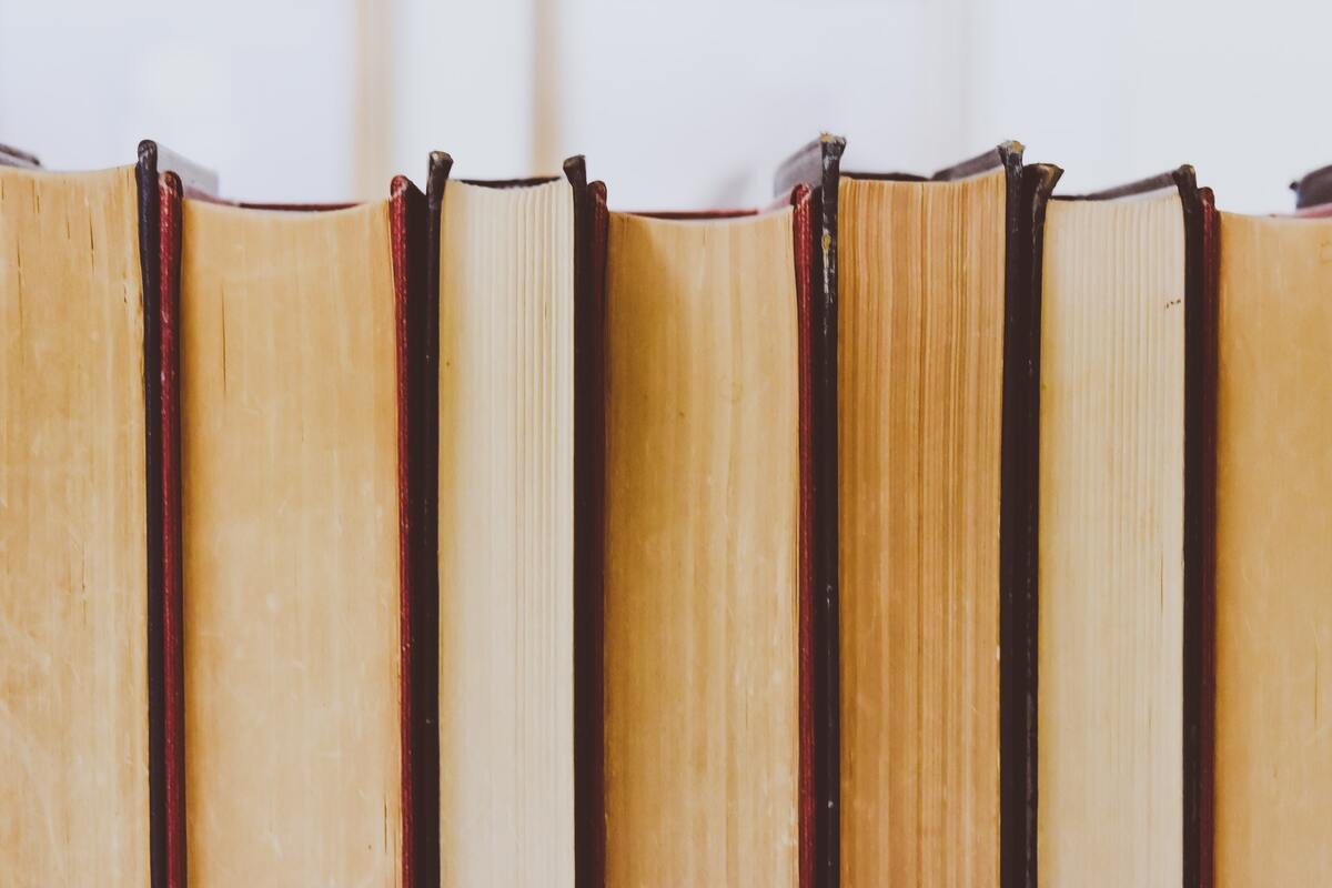 книги, библиотека