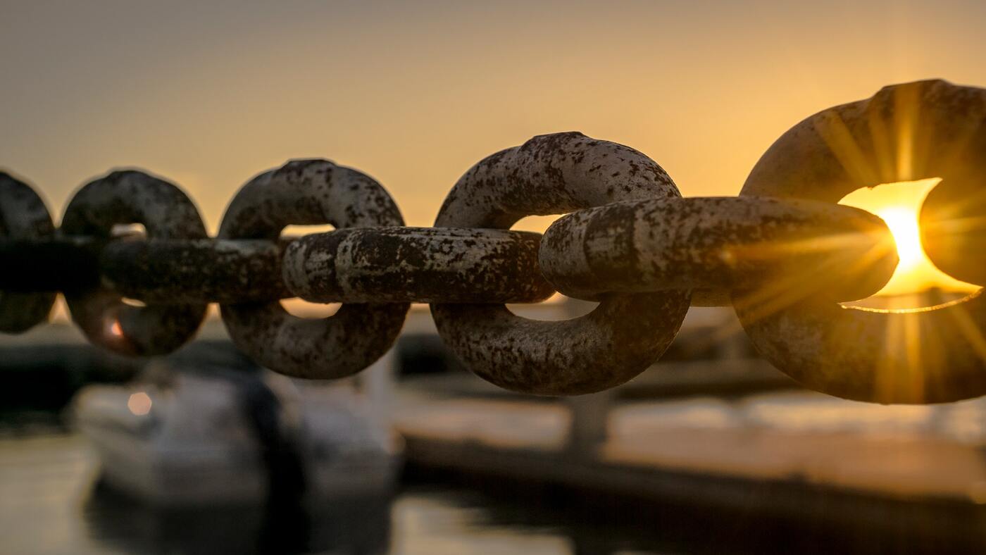 цепь, закат