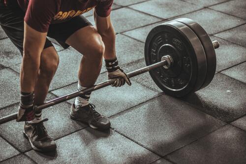 спорт, спортивный зал, мужчина, штанга